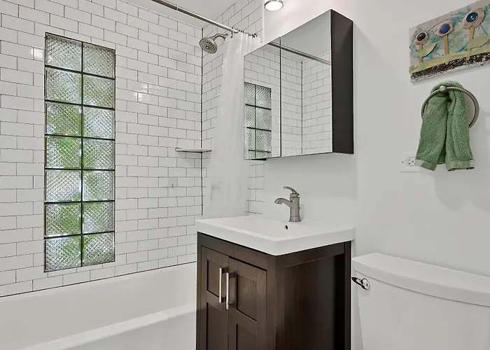 Сasa de vacaciones Wicker Park 4bd 3ba, Steps From Cta, Parking Incl *