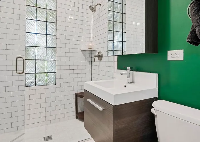 Сasa de vacaciones Wicker Park 4bd 3ba, Steps From Cta, Parking Incl