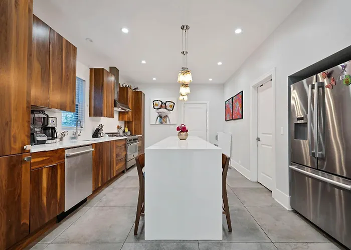 Сasa de vacaciones Wicker Park 4bd 3ba, Steps From Cta, Parking Incl Chicago