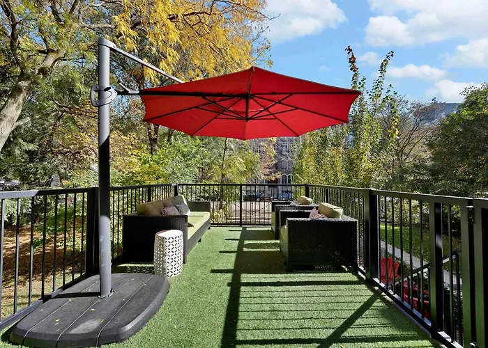 Wicker Park 4bd 3ba, Steps From Cta, Parking Incl *